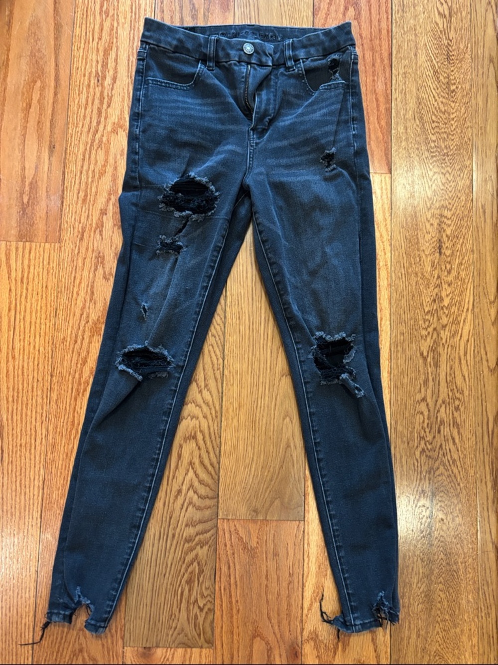 American Eagle Black Ripped Skinny Jeans for Women - Stretchy Slim Fit